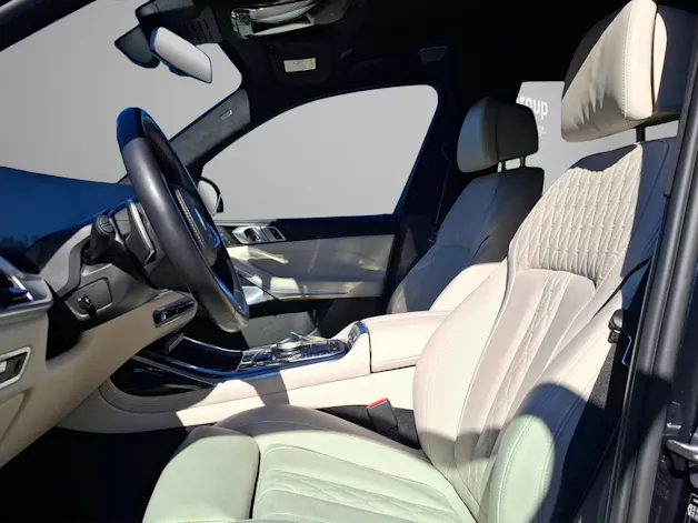 BMW X7 G07 40i xDrive SAG
