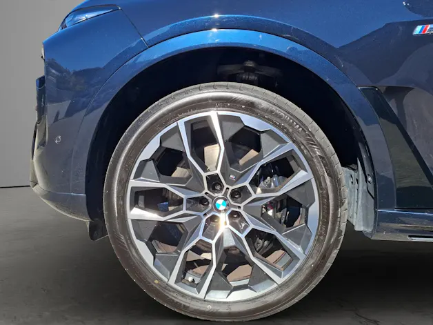 BMW X7 G07 40i xDrive SAG