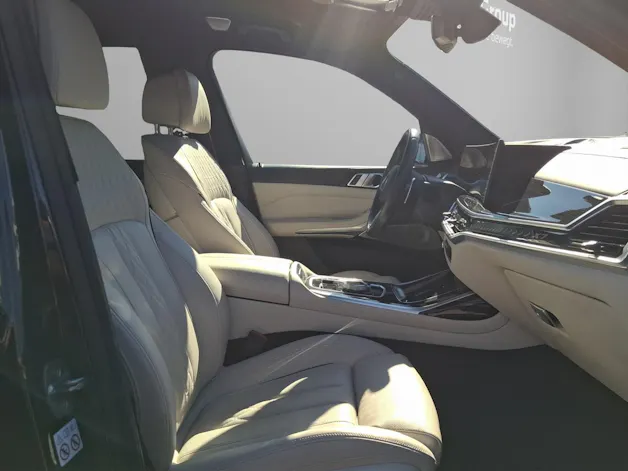 BMW X7 G07 40i xDrive SAG