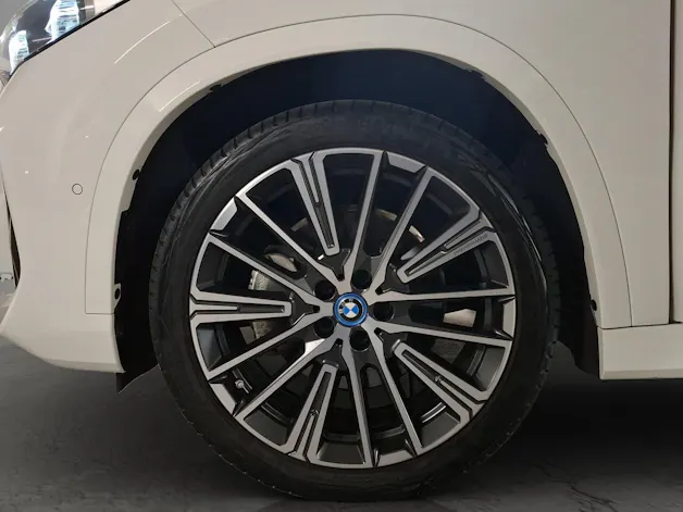 BMW iX1 U11 30 xDrive