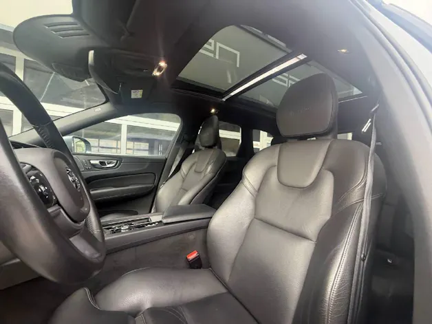 VOLVO XC60 2.0 T5 Inscription AWD (CH)