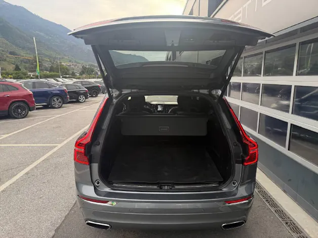 VOLVO XC60 2.0 T5 Inscription AWD (CH)