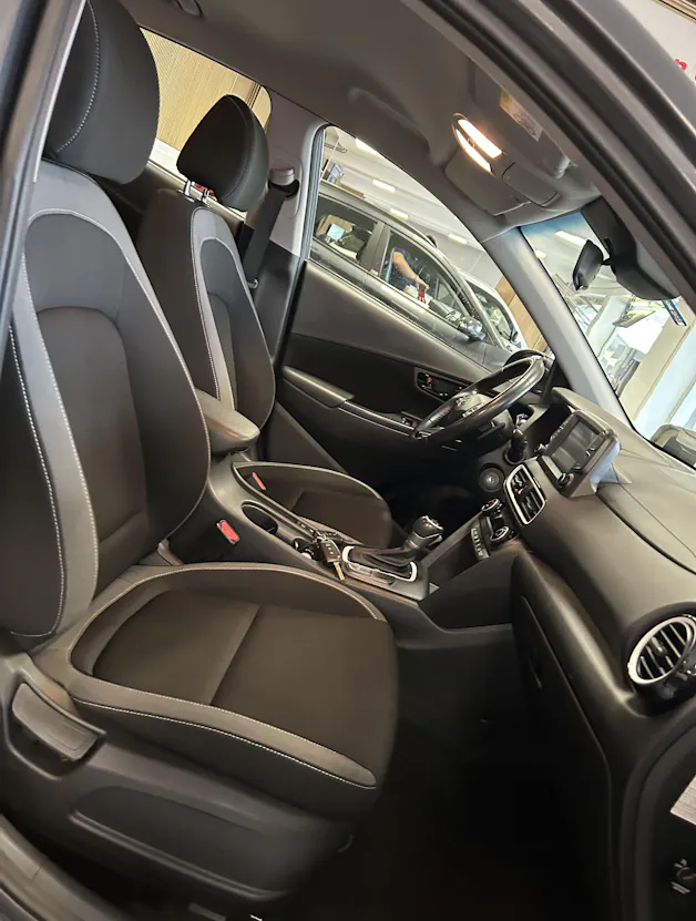 HYUNDAI Kona 1.6 GDi Hybrid Amplia