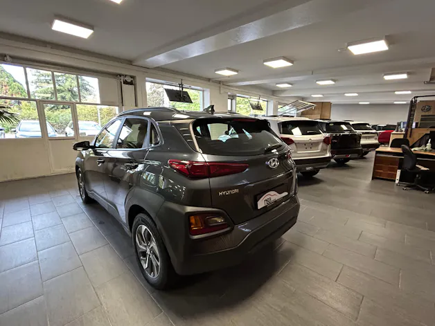 HYUNDAI Kona 1.6 GDi Hybrid Amplia