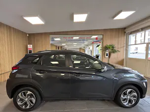 HYUNDAI Kona 1.6 GDi Hybrid Amplia