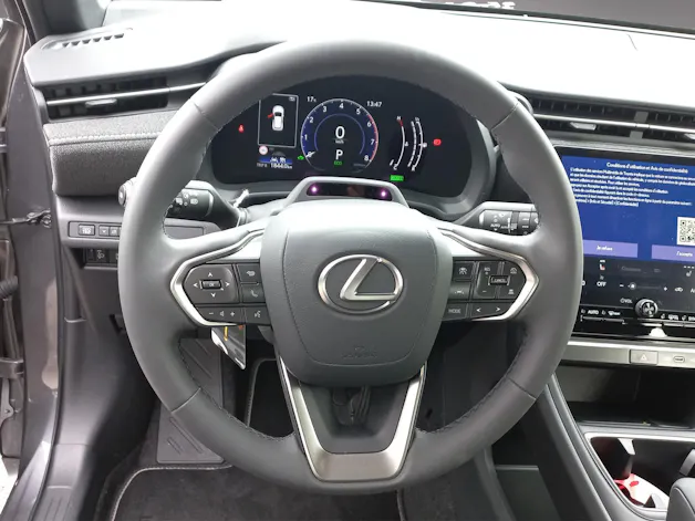 Lexus LBX FWD Impression CVT