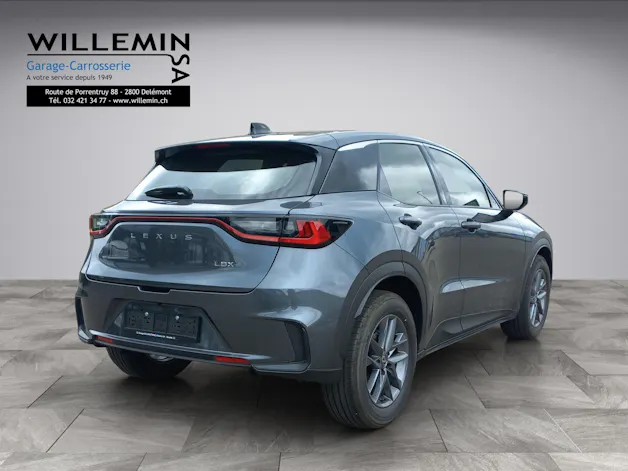Lexus LBX FWD Impression CVT