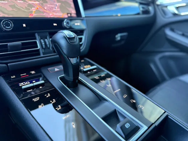 PORSCHE Macan S