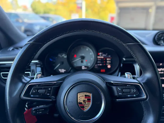 PORSCHE Macan S