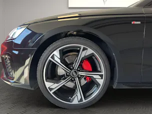 AUDI A4 Avant 40 TDI S line Attraction quattro S-tronic