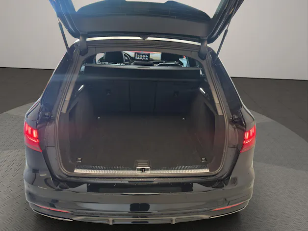 AUDI A4 Avant 40 TDI S line Attraction quattro S-tronic