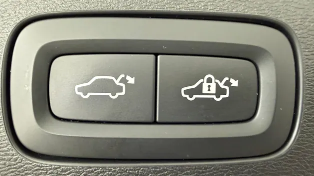 VOLVO V60 2.0 T8 TE Inscription eAWD