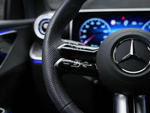 MERCEDES-BENZ GLC 300 d 4Matic AMG Line 9G-Tronic *21" Felgen*Digital Light*AHK*