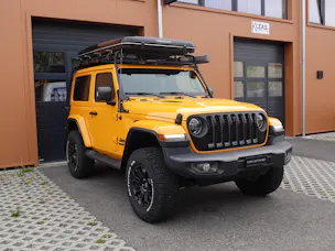 JEEP Wrangler 2.0 Sahara "CH Auto * Camera * Sièges chauffant * Capteur avant/arrière * Intérieur Cuir * Full prépare camping *"