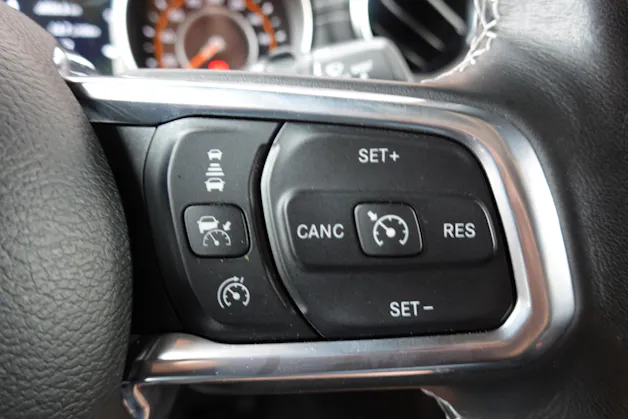 JEEP Wrangler 2.0 Sahara "CH Auto * Camera * Sièges chauffant * Capteur avant/arrière * Intérieur Cuir * Full prépare camping *"