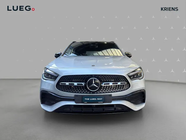 MERCEDES-BENZ GLA 200 d 4M - AMG / DISTRONIC / Rückfahrkamera / Premium-Plus