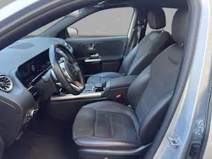 MERCEDES-BENZ GLA 200 d 4M - AMG / DISTRONIC / Rückfahrkamera / Premium-Plus