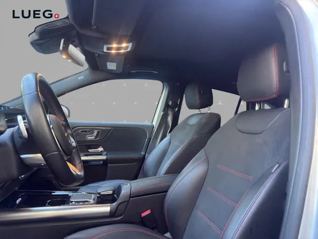 MERCEDES-BENZ GLA 200 d 4M - AMG / DISTRONIC / Rückfahrkamera / Premium-Plus
