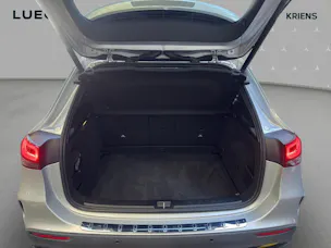 MERCEDES-BENZ GLA 200 d 4M - AMG / DISTRONIC / Rückfahrkamera / Premium-Plus