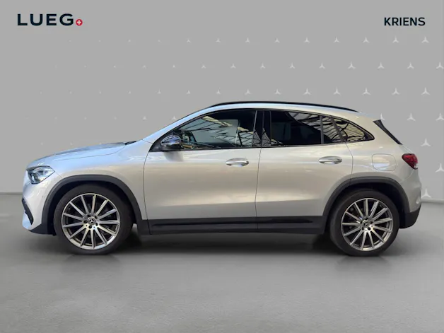 MERCEDES-BENZ GLA 200 d 4M - AMG / DISTRONIC / Rückfahrkamera / Premium-Plus