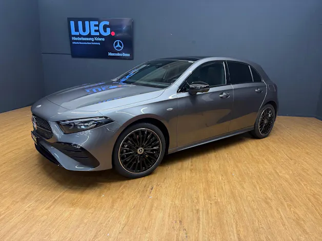 MERCEDES-BENZ A 250 e EQ Star - AMG / DISTRONIC / 360 Grad Kamera