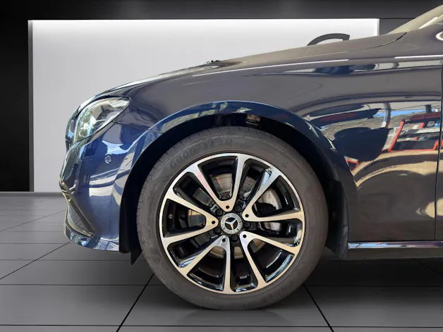 MERCEDES-BENZ E 200 4Matic Avantgarde