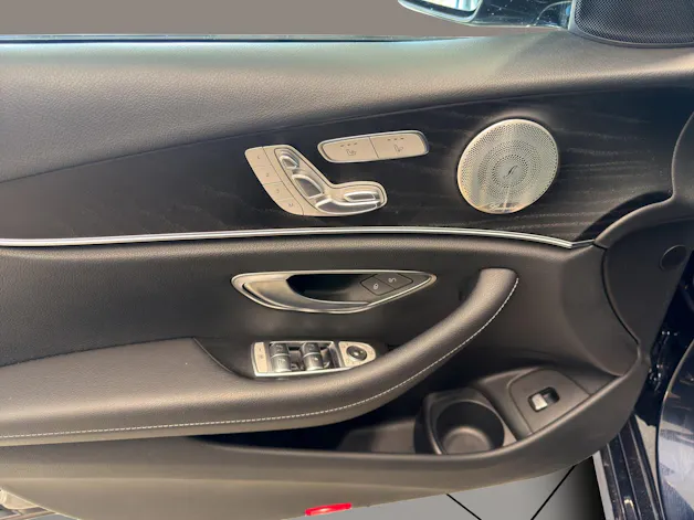 MERCEDES-BENZ E 200 4Matic Avantgarde