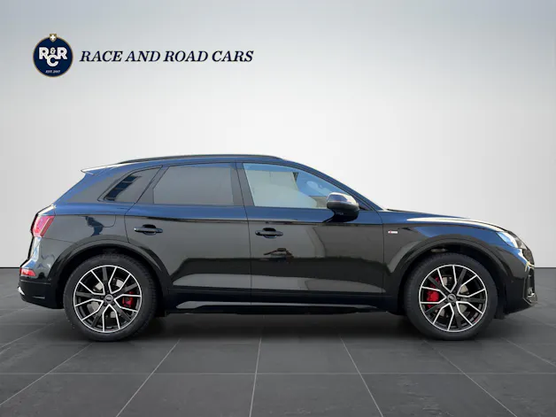 AUDI Q5 2.0 40 TDI - S Line - quattro *Black Edition*