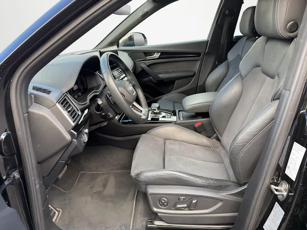 AUDI Q5 2.0 40 TDI - S Line - quattro *Black Edition*