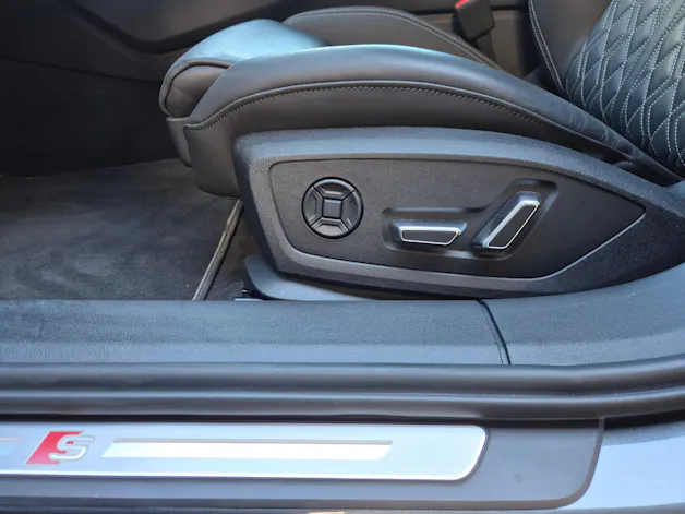 AUDI S6 Avant 3.0 TDI quattro tiptronic