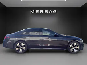 MERCEDES-BENZ E 300 e 4Matic EQ Hybrid 9G-Tronic