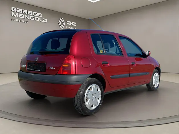 RENAULT Clio 1.6 RT