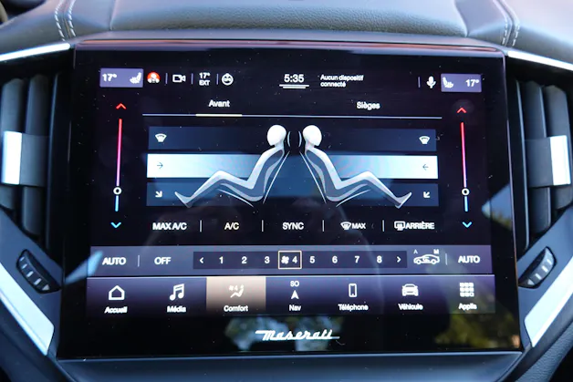 MASERATI Ghibli 2.0 Hybrid GT "* CH Auto * Tempomat * Camera recul * Sièges Electriques/mémoire * Toit Ouvrant * Phares LED *"