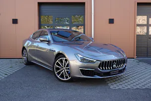 MASERATI Ghibli 2.0 Hybrid GT "* CH Auto * Tempomat * Camera recul * Sièges Electriques/mémoire * Toit Ouvrant * Phares LED *"