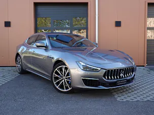 MASERATI Ghibli 2.0 Hybrid GT "* CH Auto * Tempomat * Camera recul * Sièges Electriques/mémoire * Toit Ouvrant * Phares LED *"
