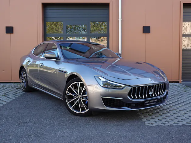 MASERATI Ghibli 2.0 Hybrid GT "* CH Auto * Tempomat * Camera recul * Sièges Electriques/mémoire * Toit Ouvrant * Phares LED *"