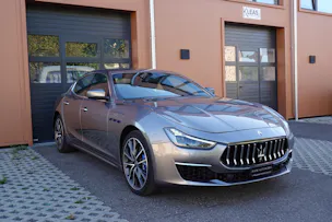 MASERATI Ghibli 2.0 Hybrid GT "* CH Auto * Tempomat * Camera recul * Sièges Electriques/mémoire * Toit Ouvrant * Phares LED *"