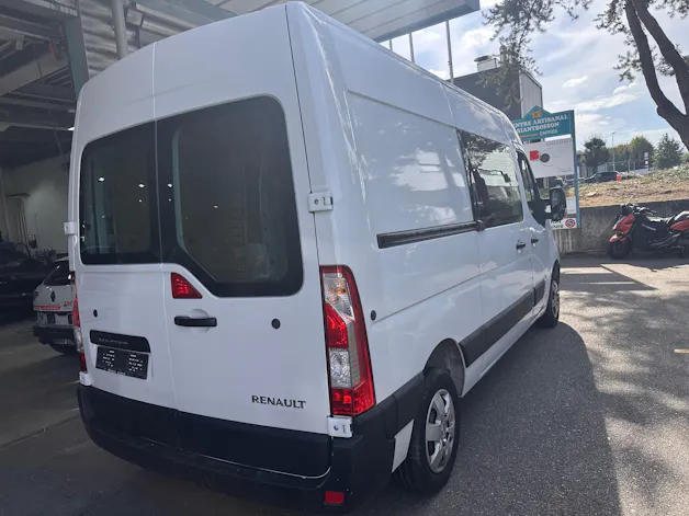 RENAULT Master T33 2.3dCi 130 L2H2