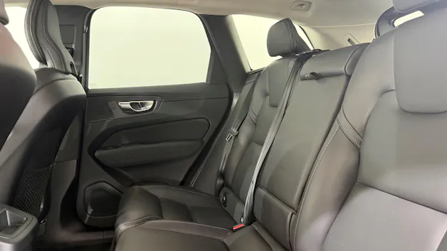 VOLVO XC60 2.0 B5 MH Plus Dark AWD