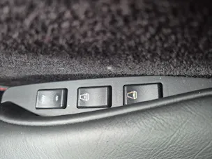 ASTON MARTIN V8 Vantage 4.7 Sportshift