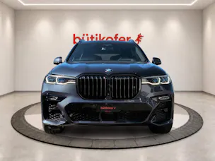BMW X7 G07 M50i