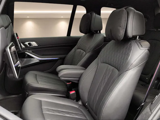 BMW X7 G07 M50i