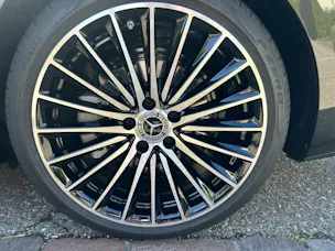 MERCEDES-BENZ C 220 d 4 Matic Swiss Star