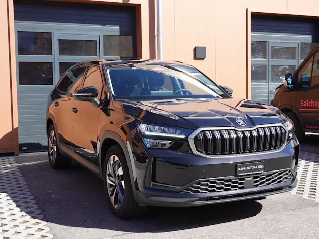 SKODA Kodiaq 1.5 TSI mHEV "* 7 Places * Crochet remorque * Caméra * Tempomat Adaptatif * Clim Auto * Hayon Electrique *"