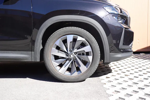 SKODA Kodiaq 1.5 TSI mHEV "* 7 Places * Crochet remorque * Caméra * Tempomat Adaptatif * Clim Auto * Hayon Electrique *"