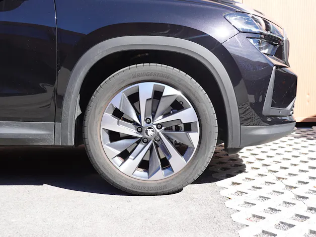 SKODA Kodiaq 1.5 TSI mHEV "* 7 Places * Crochet remorque * Caméra * Tempomat Adaptatif * Clim Auto * Hayon Electrique *"