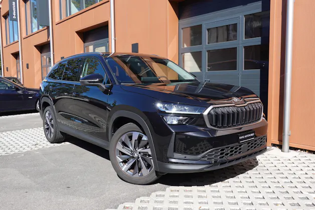SKODA Kodiaq 1.5 TSI mHEV "* 7 Places * Crochet remorque * Caméra * Tempomat Adaptatif * Clim Auto * Hayon Electrique *"