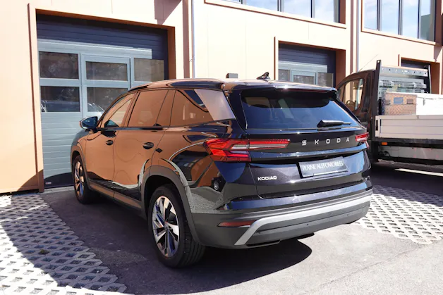 SKODA Kodiaq 1.5 TSI mHEV "* 7 Places * Crochet remorque * Caméra * Tempomat Adaptatif * Clim Auto * Hayon Electrique *"