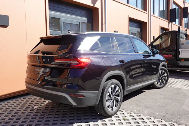 SKODA Kodiaq 1.5 TSI mHEV "* 7 Places * Crochet remorque * Caméra * Tempomat Adaptatif * Clim Auto * Hayon Electrique *"