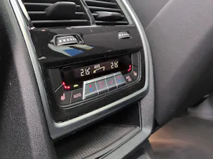 BMW X7 M50i